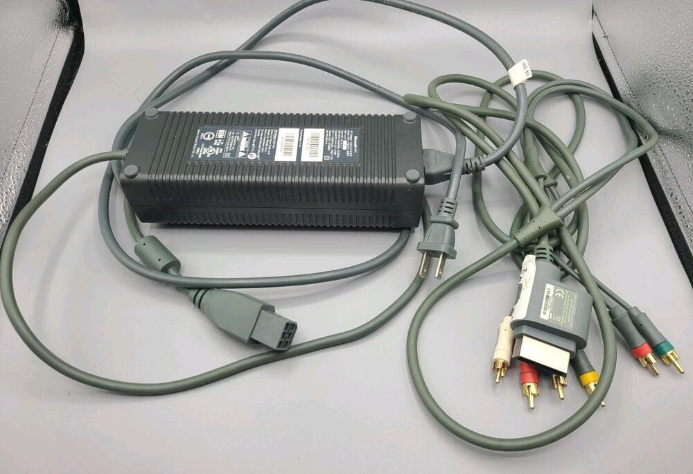 Genuine OEM Microsoft Xbox 360 power supply brick PB-2171-02M1 & AV cord